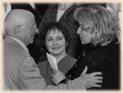 Tamara Moskvina (center)